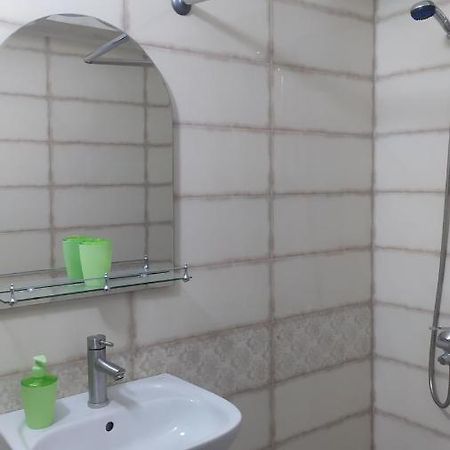 Уютная Комфортная Квартира Студия Chisinau Ngoại thất bức ảnh
